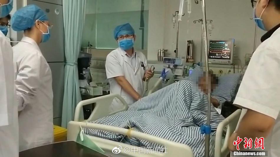 {随机关键词}