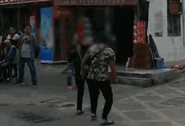 {随机关键词}