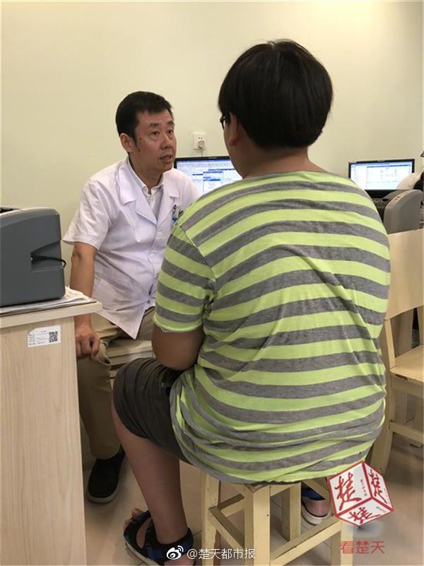 {随机关键词}