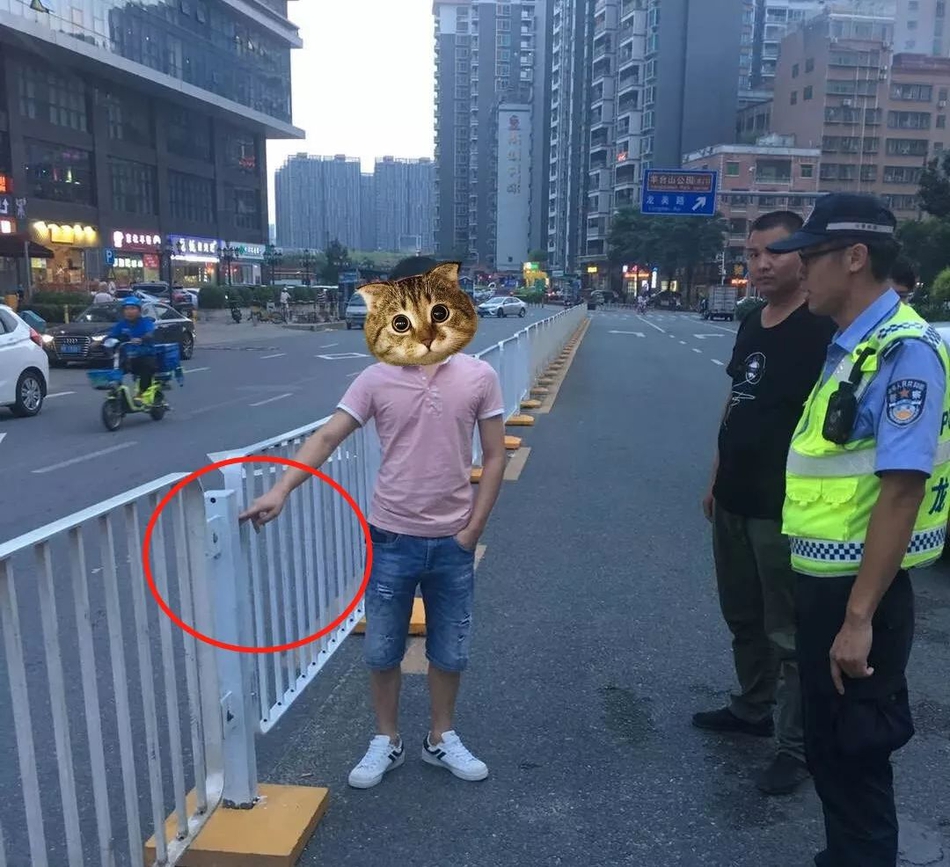 {随机关键词}