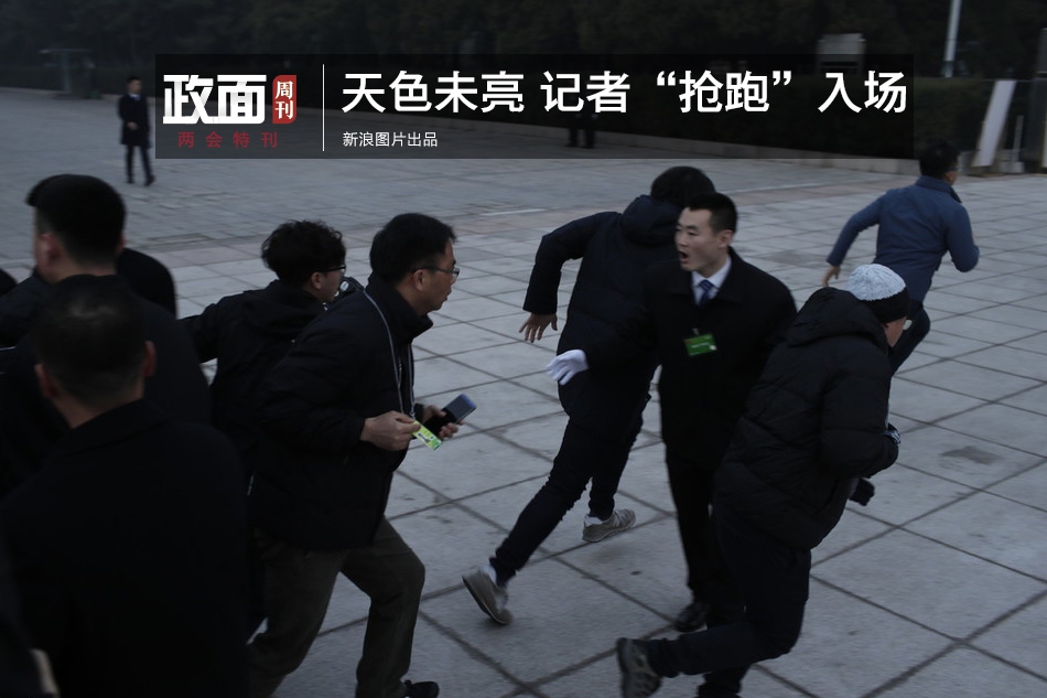 {随机关键词}
