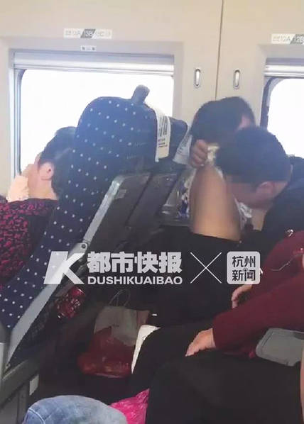 {随机关键词}