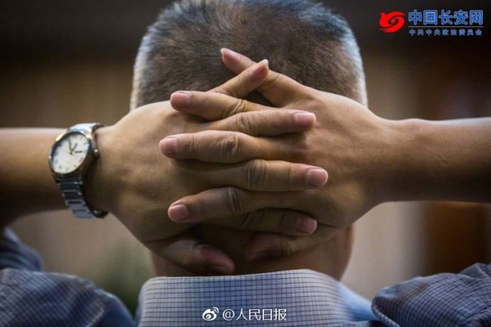 蘑菇小戳进无遮挡看片