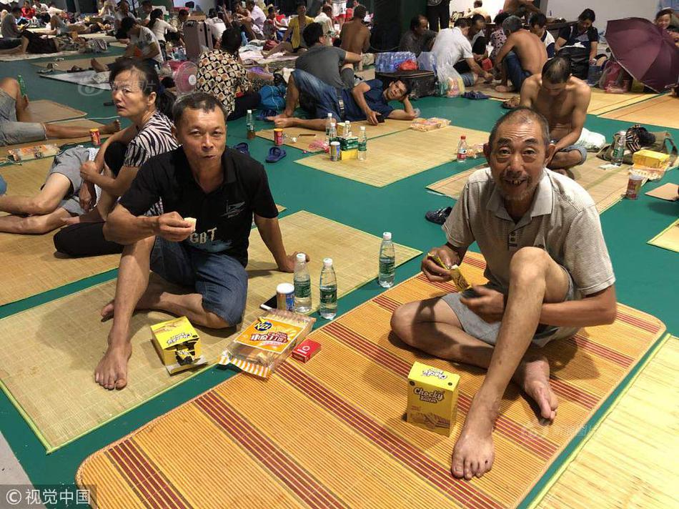{随机关键词}