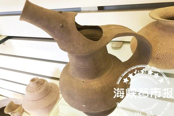 {随机关键词}