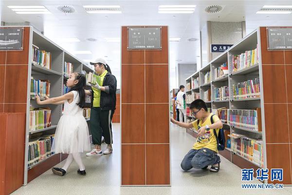 {随机关键词}