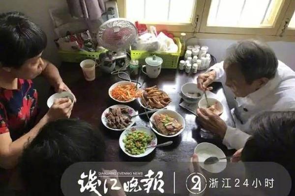 旅行者的插进芙宁娜的