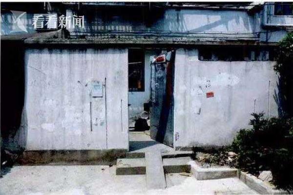 {随机关键词}