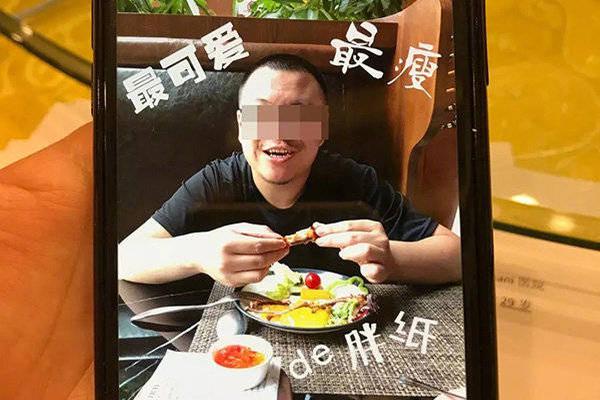 {随机关键词}