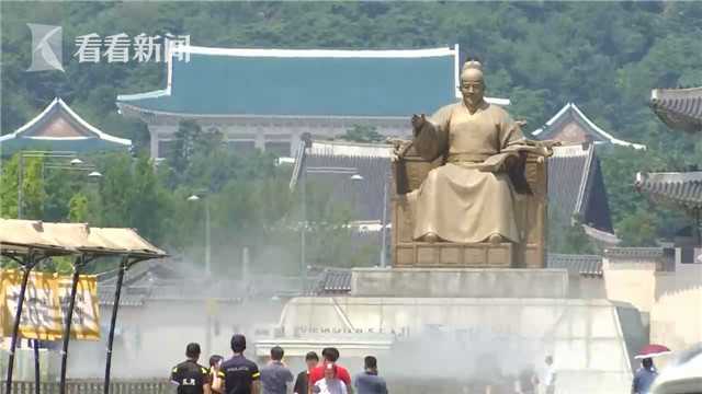 {随机关键词}